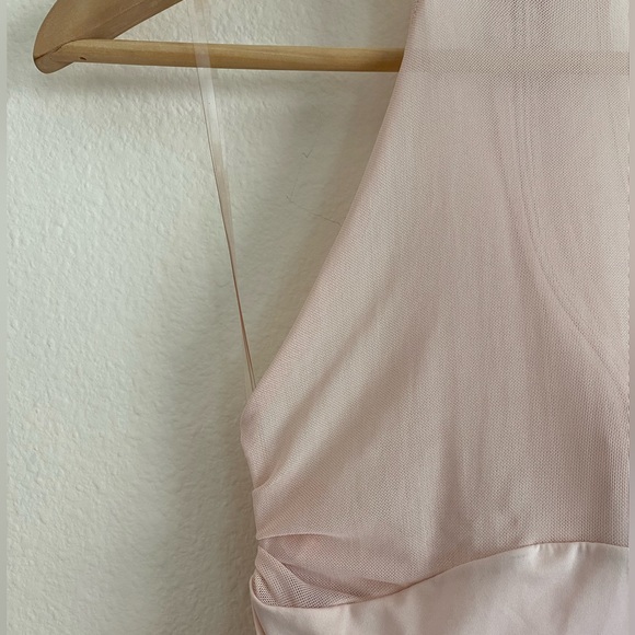 β¨House of CBβ¨ Aurelia Blush Halter Maxi Dress Size S - Picture 14 of 17